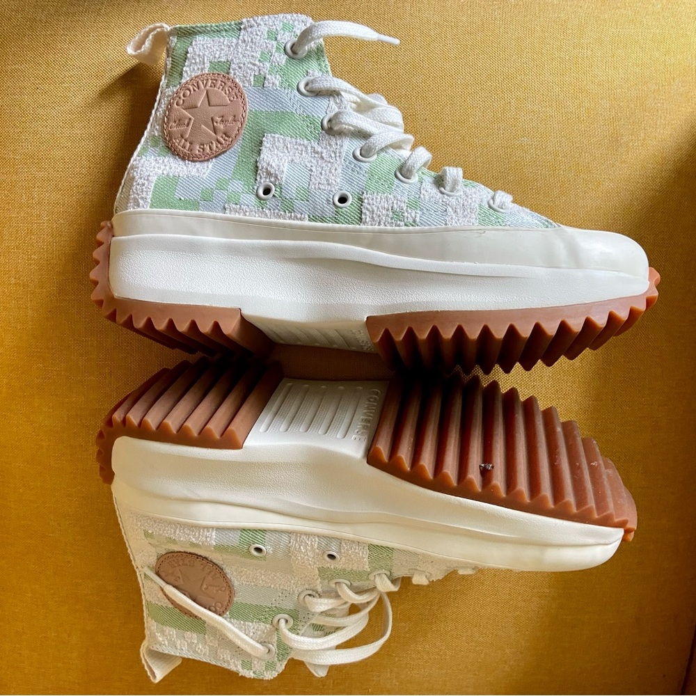 Converse Run Star Hike / Platform Hightop Sneakers White & Green /Women size 7.5